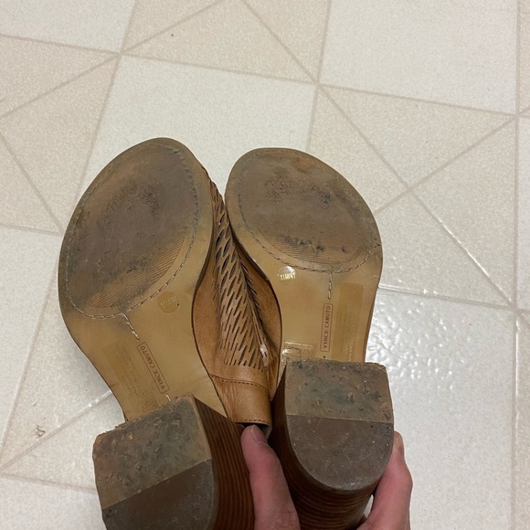 Vince Camuto Lavette Perforated Peep Toe Bootie size 11 - Picture 4 of 6